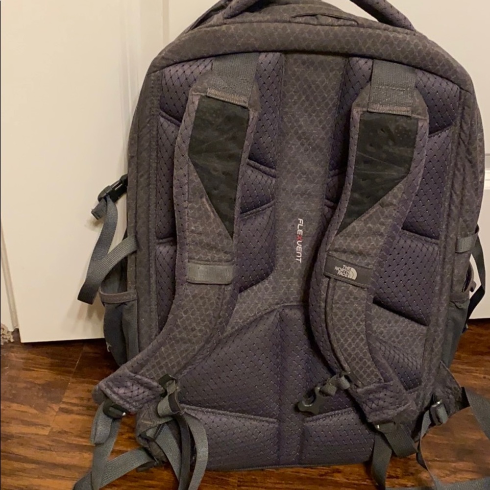 North face backpack - Picture 2 of 2